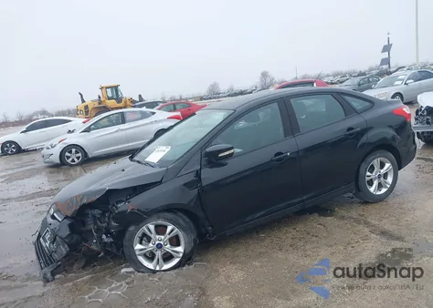 2014 Ford Focus Se z USA, uszkodzony, nr VIN 1FADP3F21EL252519